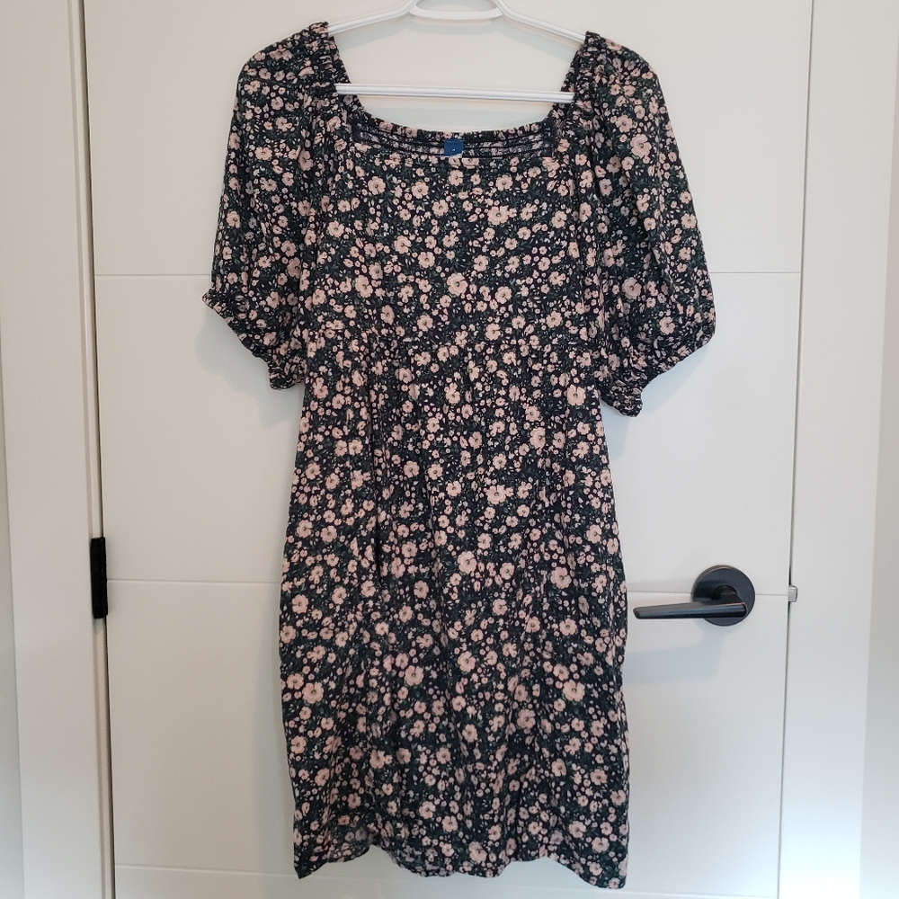 Old Navy Size M Navy with Pink Florals Puff Sleeve Dress